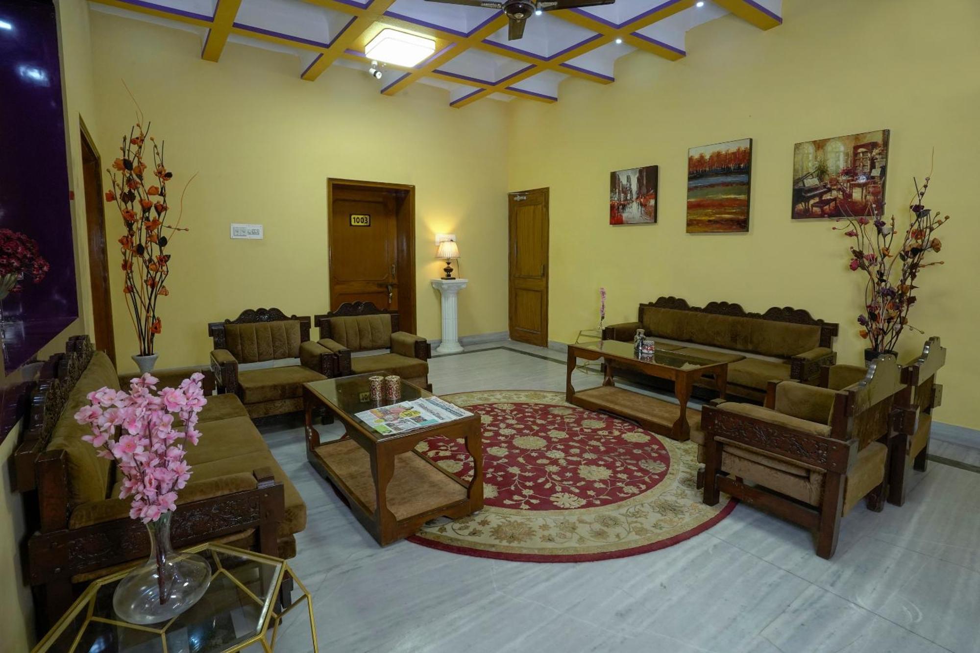 אג'מר Spot On Nanki Palace מראה חיצוני תמונה